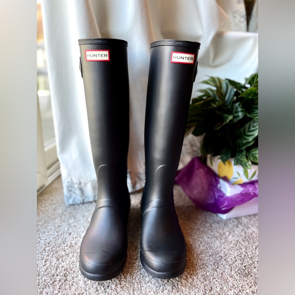 Hunter Boots (NWOT)
